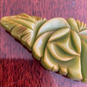 bakelite Jewelry - Authentic vintage Bakelite carved pin bakelite Jewelry - Authentic vintage Bakelite carved pin